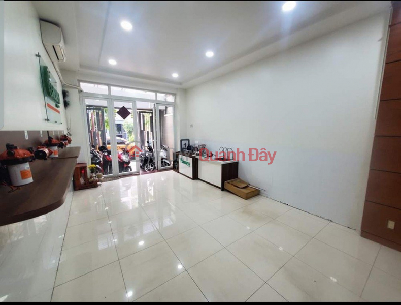 House for sale with 4 floors, Cao Duc Lan frontage, District 2, For rent 35 million\\/month, investment price Sales Listings