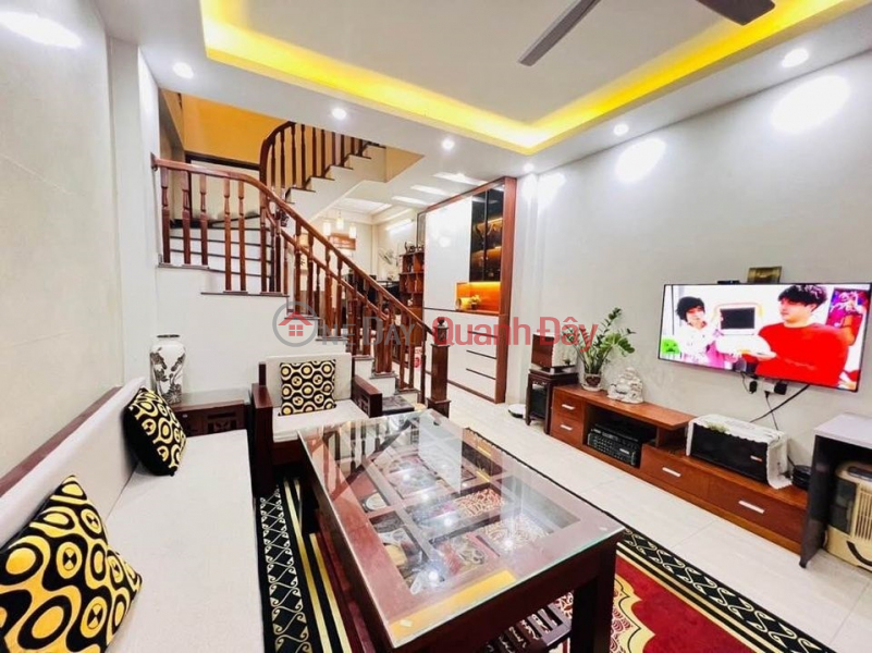 House for sale in Ngo Xuan Quang. 70m2 * 3 floors * 6.1 billion. Full furniture. Car can move back the door. Sales Listings