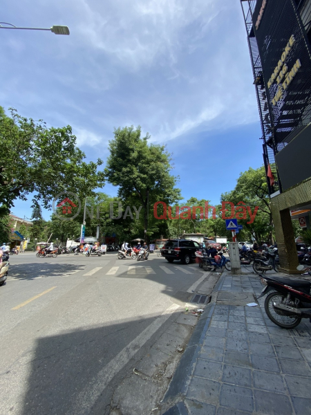 Property Search Vietnam | OneDay | Residential | Sales Listings Building for sale on Tue Tinh street - 140m² - 8 floors with elevator - super large frontage 7.3m - Price only 125 billion