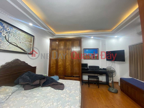 hoàng hoa thám DT 35m x5 tầng 7,8 tỷ ngõ thông,rộng,gần ô tô,full nội thất _0