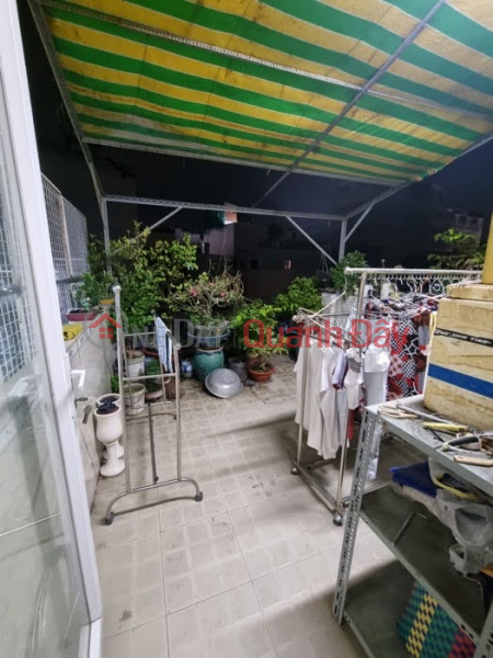 đ 80 Million 4 Floors, 3.7x13 - Close to 5m wide street frontage Tran Hung Dao, District 5, Near Supermarket, Clear Legal, Only slightly over 8.x Billion