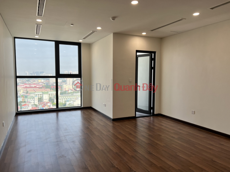Apartment for rent at 234 Hoang Quoc Viet, Cau Giay. 95m, 3 bedrooms. Price: 15 million VND Rental Listings