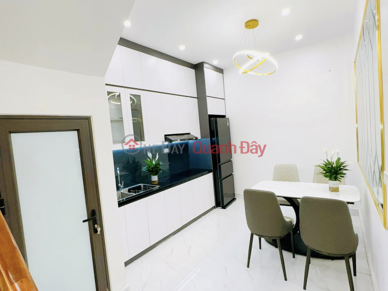 Kiếm đâu ra, nhà đẹp Cầu Giấy 35m2 x 5T – ngõ thông – ô tô – NT sang trọng 4,1 tỷ. Niêm yết bán