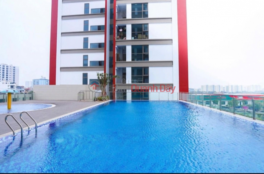 Property Search Vietnam | OneDay | Residential | Sales Listings, Khai Son Penthouse, 147m², 3 bedrooms, 2 loggias, southeast-facing balcony, lake view.