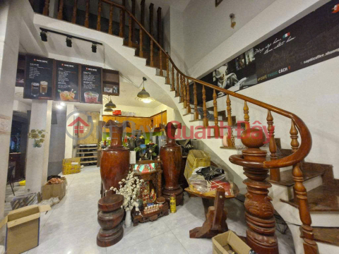 Corner house with 2 street fronts for business - near Dong Tang Long urban area, title transfer ready _0