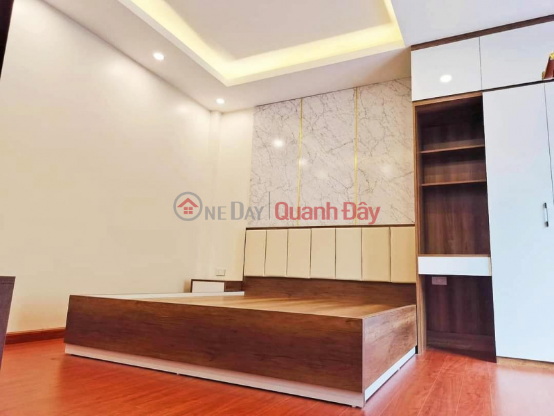 Có 1 không 2 ! Xuân La, 5 Tầng mới, 40m2, nội thất tiền tỷ, sổ riêng, gần hồ, chỉ nhỉnh 4 tỷ Niêm yết bán