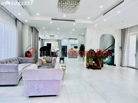 Cityland Detached Villa in District 7, River View, Area 370m² (25x15m),Basement + 4 Floors, Price 88 Billion VND _0