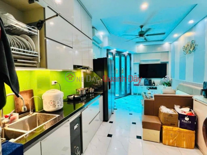 Nguyễn khang 32m x5 tầng giá 8,2 tỷ - lô góc,ngõ ba gác tránh,40m ra phố | Việt Nam Bán | đ 8,2 tỷ