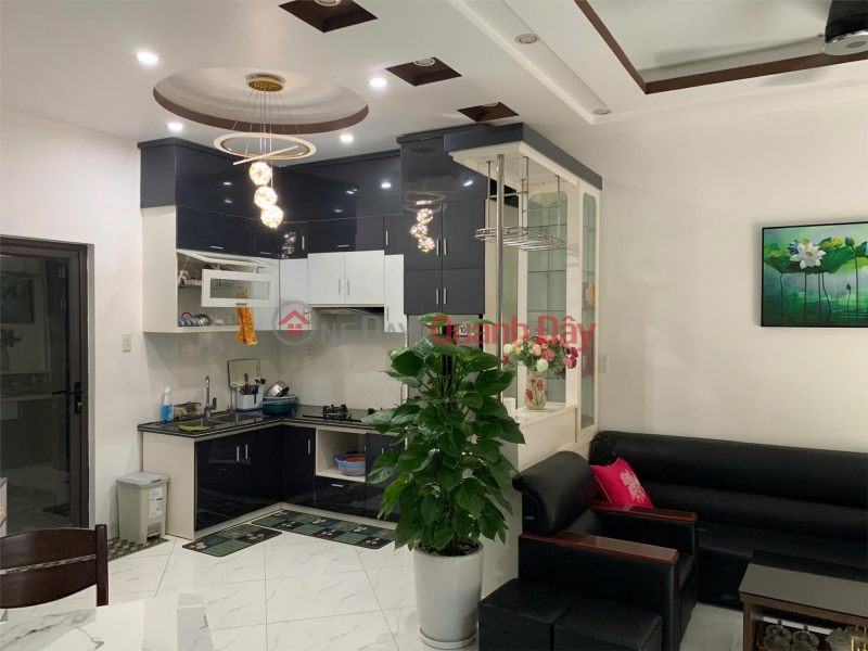 Owner needs to sell the house behind Lot 11 Le Hong Phong, connecting Ha Lung street and Dang Hai street. Sales Listings