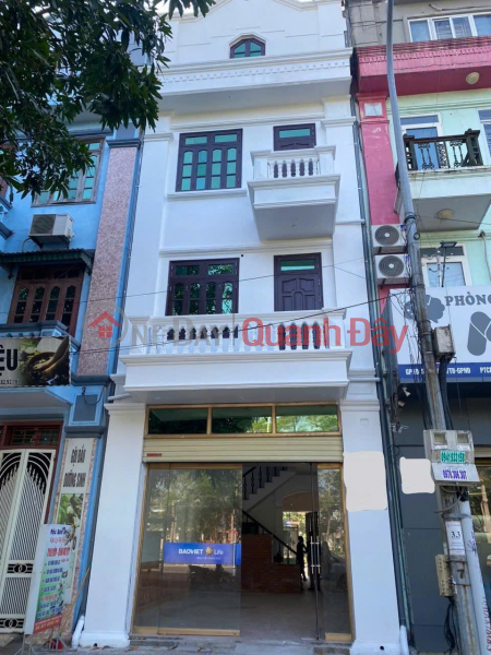 NEED TO SELL STREET FRONT HOUSE FOR BUSINESS - INVESTMENT IN TRAN HUNG DAO WARD, PRICE 8.68 BILLION, NEGOTIABLE Sales Listings