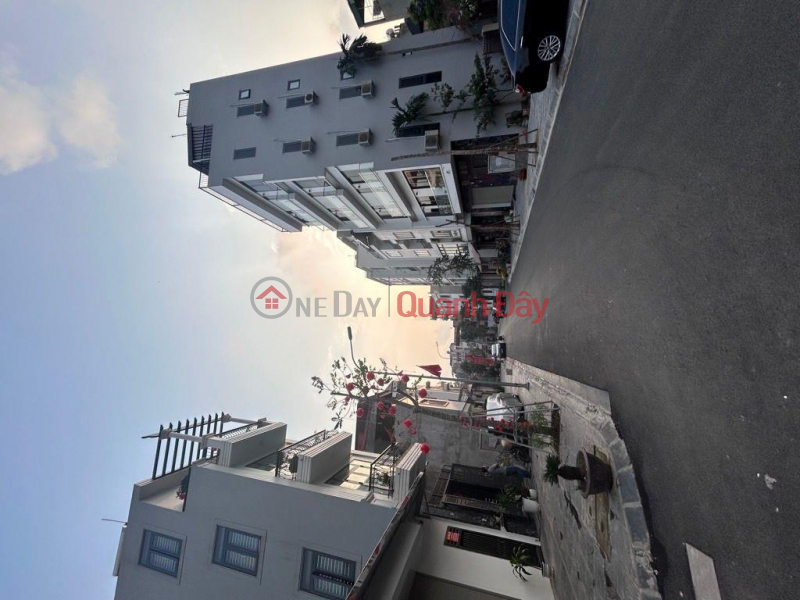 đ 6 Billion, SPACIOUS AND BEAUTIFUL HOUSE NEAR VIET HUNG - CAR ACCESS - AREA WITH MANY AMENITIES - FURNITURE INCLUDED (6 BILLION VND)