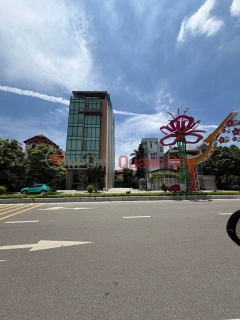Owner selling beautiful land at the Red River Roundabout, Vinh Yen - Central location, wide road, good price. _0