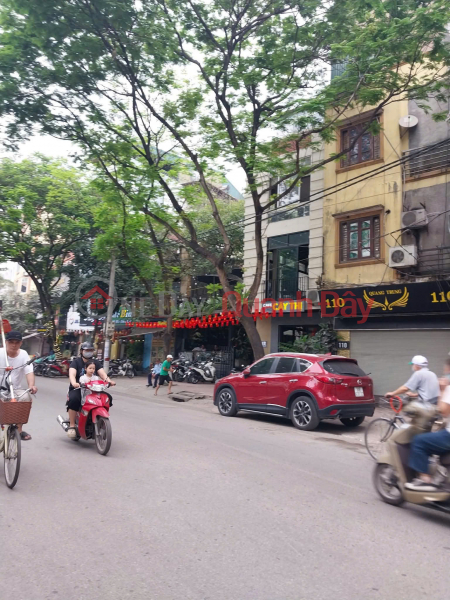 đ 11.95 Billion I am the owner selling the house in lane 521 Truong Dinh, Hoang Mai - 46M 6T. Car can enter the house.