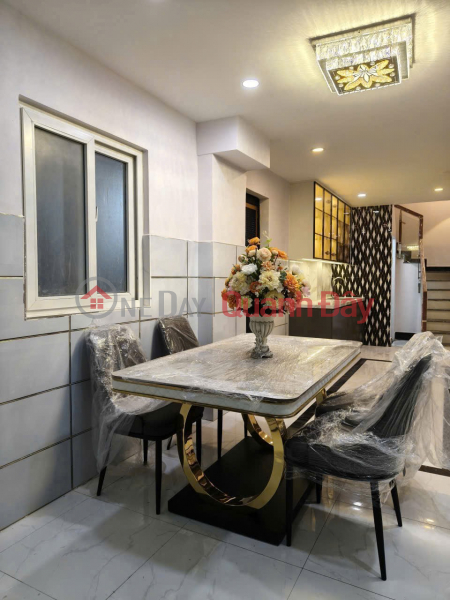 URGENTLY LEAVING NGUYEN TRI PHUONG HOUSE IN DISTRICT 10 - Corner, 2-Front Street - 3M Alley - ABOVE 5 FLOORS Vietnam | Sales | đ 5.28 Billion