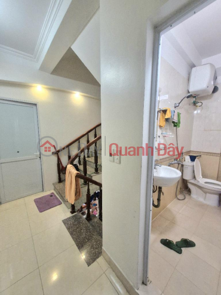 đ 7.78 Billion, TRUONG DINH HOUSE 40m X 4 FLOORS - 4M FRONTAGE - CARS CAN PARKING AT THE DOOR - CLEAR ALLEY - CORNER LOT - SOLIDLY BUILT BY RESIDENTS ONLY 7.x billion