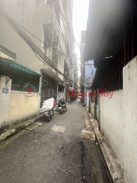House for sale in C4, Viet Hung center, 48m x 4m, car accessible, over 8 billion, negotiable. Contact 0936123469 Sales Listings
