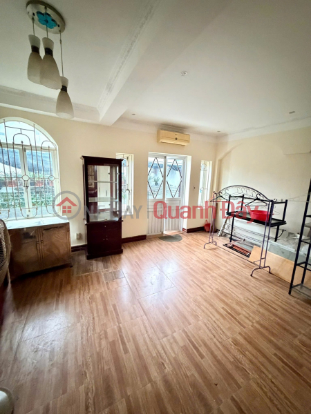 House for sale on Nguyen Dinh Chieu street, 70m2, 4 floors, 5.3m frontage, 42 billion VND, comfortable living, excellent for business. Sales Listings