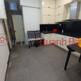 Beautiful house in Hoa Hung, fully furnished, 2 bedrooms _0