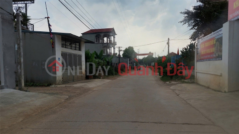 SUPER BEAUTIFUL LAND - GOOD PRICE - URGENT SALE Potential F0 Land Lot In Dong Vo, Go Cao _0