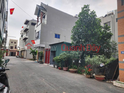 OWN A PRIME PLOT OF LAND – AN IDEAL PLACE TO LIVE – IN PHUNG THUONG - PHUC THO - HANOI _0