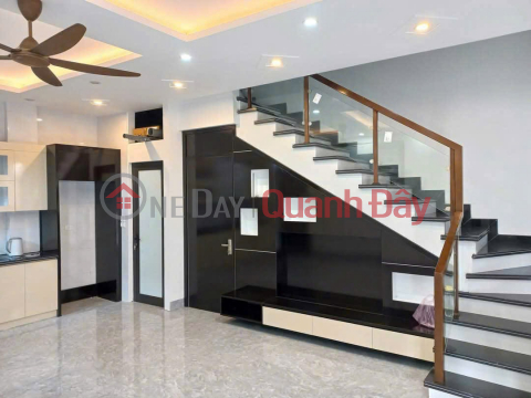 3-STOREY HOUSE, CORNER LOT, FULL INTERIOR, FULL OF FACILITIES, MODERN DESIGN _0