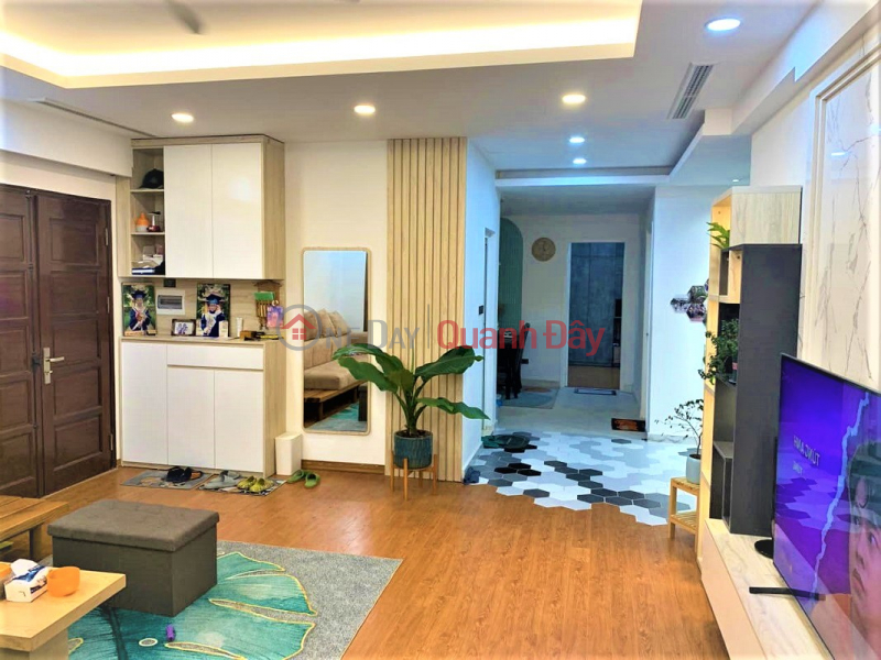 Selling CH Nguyen Ngoc Vu, 125m2, 3 bedrooms, Only 4.7 billion, Beautiful house, Imported furniture, Full of utilities, Vietnam Sales, đ 4.7 Billion