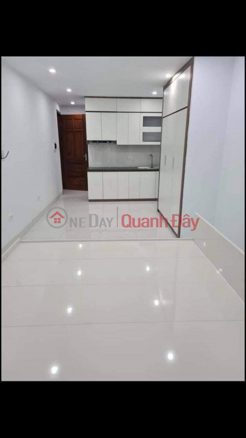 Room for rent in 7-storey mini apartment, Lane 167 Thanh Nhan, 28 m² _0