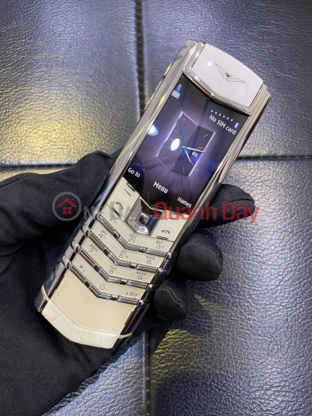 QUALITY-Selling VERTU SIGNATURE S WHITE ALLIGATOR phone, the best price in the market Sales Listings