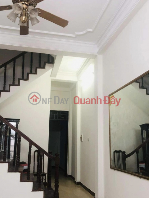 FOR SALE HOUSE ON PARKING LANE AT PHUNG CHI KIEN STREET - PAPER QUEST. Area: 53.2 M2. FRONTAGE 3.8 M. NEWLY CONSTRUCTED 4 FLOORS. _0