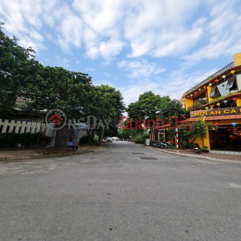 400m2 floor. The only Shophouse still trading at 31ha Trau Quy, Gia Lam, Hanoi. _0