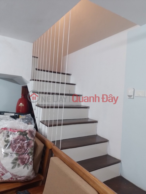 Only 1 apartment on Yen Lang Dong Da Street 28m, 5 floors, car alley, busy business, only 4.2 billion, contact phone number 0817606560 _0