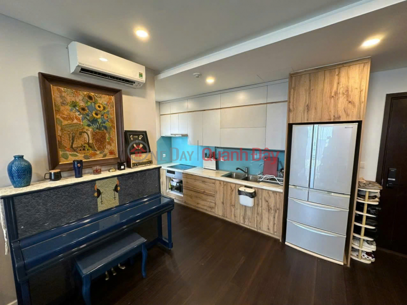 Property Search Vietnam | OneDay | Residential | Sales Listings | HOT DEAL: 2-bedroom apartment, 77m2, Vinhomes D'Capitale, Tower C6, mid-floor, stunning city view, price 8.8 billion VND.