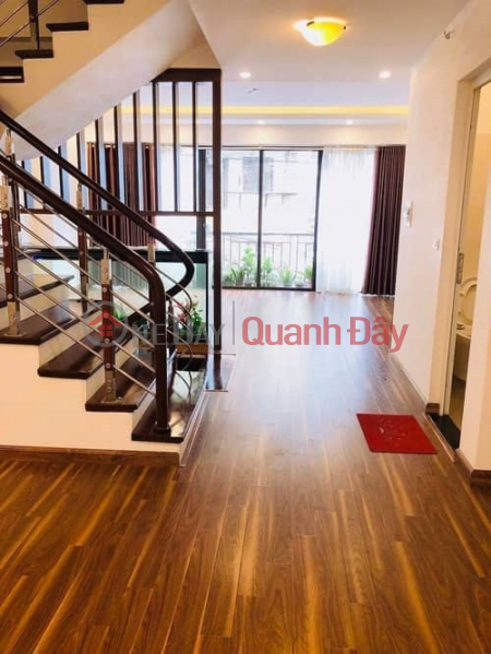 (11.2 BILLION) URGENT SALE OF HOANG CAU HOUSE - WIDE ALWAYS LIKE A STREET - CARS PARKING NEARLY - BUSINESS - ELEVATOR OXES Sales Listings