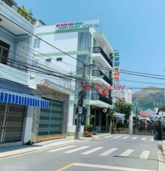 LAND FOR SALE WITH A HOUSE FRONT OF PHU DUC STREET - VINH HOA WARD - NHA TRANG CITY. | Vietnam, Sales đ 49.44 Million