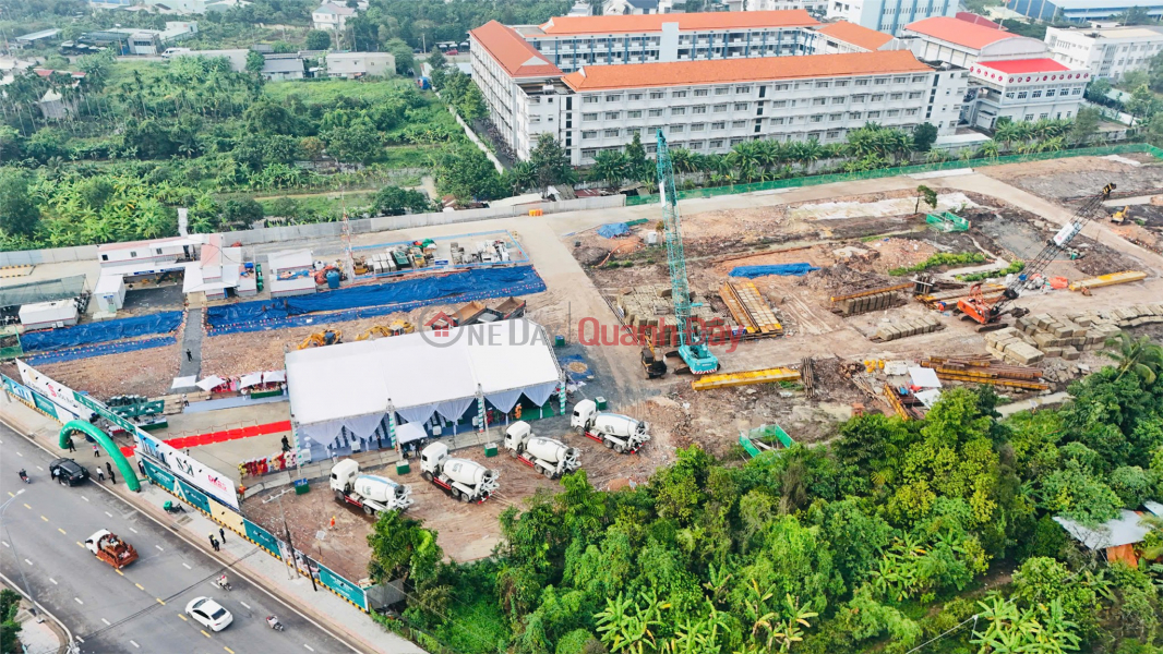 Own a luxury apartment with green river in the middle of Thuan An The Emerald Garden View for only 35 million\\/m2 | Vietnam, Sales đ 35 Million