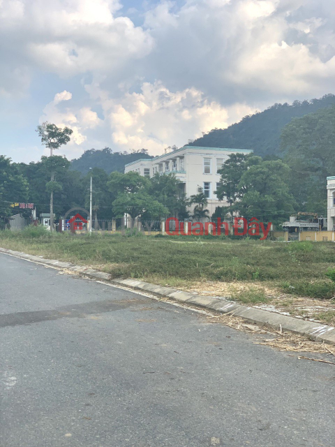 Land for sale in central park Quang Nam urban area _0