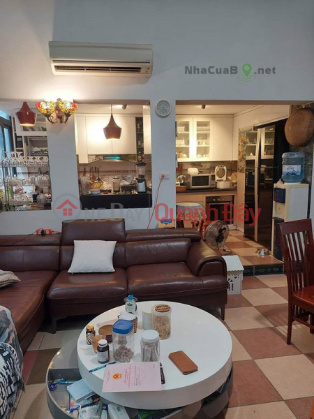 Property Search Vietnam | OneDay | Residential Sales Listings Rarity Xa Dan lakeside house, 10 feng shui points, 4 floors with extremely happy living space, selling 5.1 billion VND