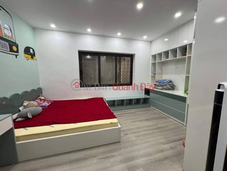 I SELL 3 storey house, 4 bedrooms, next to DONG ANH CULTURAL SUPPLY, POLITICAL SCHOOL, DOORING CAR, MORE THAN 2 BILLION | Vietnam | Sales | đ 2.7 Billion