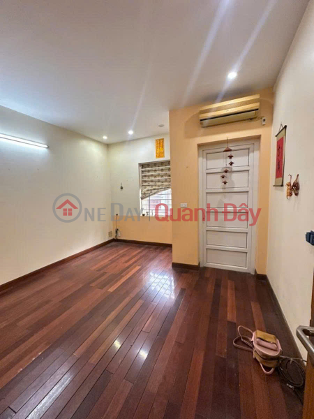 HOUSE FOR SALE IN BO DE AREA - 5 FLOORS - GARAGE - CONNECTING TO HONG TIEN STREET - 7-SEATER CAR ACCESS | Vietnam Sales | đ 14.5 Billion
