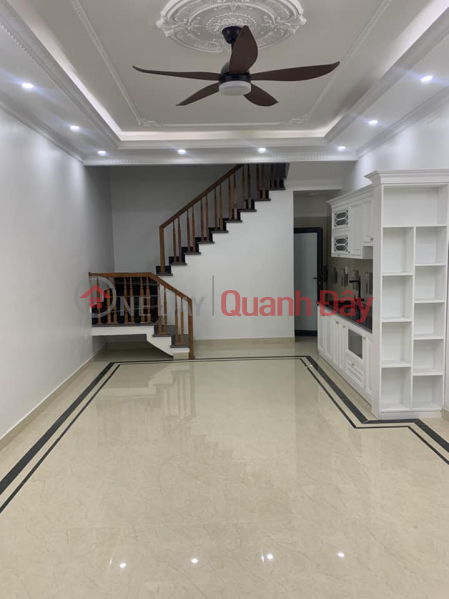 Selling a row of 5 apartments on Thien Loi street Sales Listings