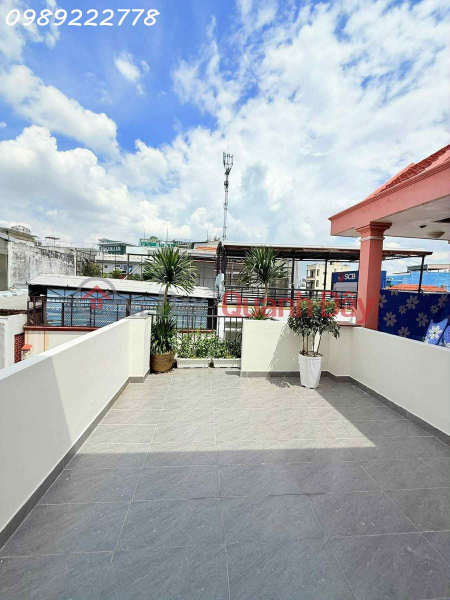 đ 13.5 Billion, HOUSE FOR SALE IN HOANG VAN THU - WARD 9 - SUPER PRODUCT IN CAR ALLEY NEAR THE STREET FRONTAGE, RIGHT AT PHU NHUAN INTERSECTION - 3.7X15M - 4 FLOORS -