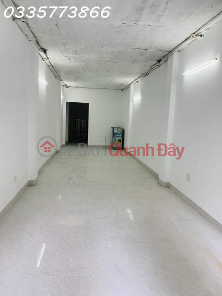 OWNER NEEDS TO RENT 2nd FLOOR ON LE LOI OLD STREET - I have a 2nd floor with open floor area of 65m, closed area, 3.5m, floor | Vietnam | Rental | ₫ 12 Million/ month