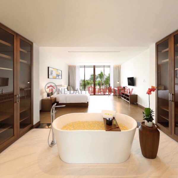 Bán khách sạn tc 5* trung tâm Bãi Cháy- Hạ Long, 32 phòng, đi bộ 2p ra bãi tắm, cạnh công Việt Nam, Bán, đ 38 tỷ