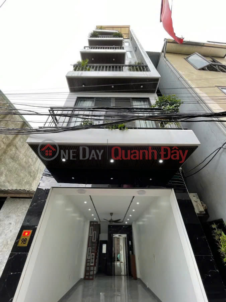 BEAUTIFUL HOUSE FOR RESIDENTS TO BUILD CARS INTO THE HOUSE Nguyen Van Linh Street 45m2 X 6 floors, 3.6m frontage, 10.5 billion Long Bien. Sales Listings
