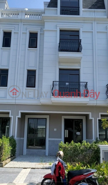 Owner Sells Townhouse At No. 10, Street 10, Amelie Residential Area - Phu My Hung Sales Listings