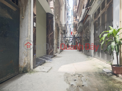 53m Yen Lang, close to the street, prime location, blooming at the back, good feng shui, small truck parking at the door _0