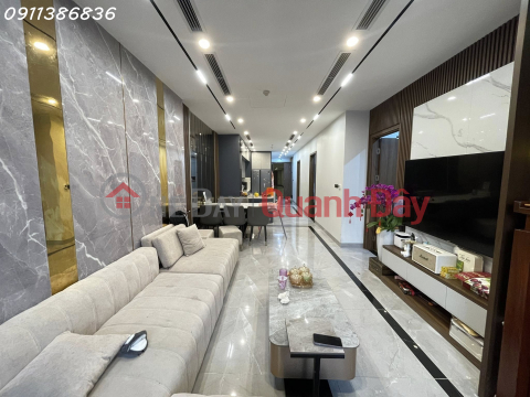 Diamond Residence 25 Le Van Luong, 105m², 3 Bedrooms, VIP Amenities, Luxurious Interior _0