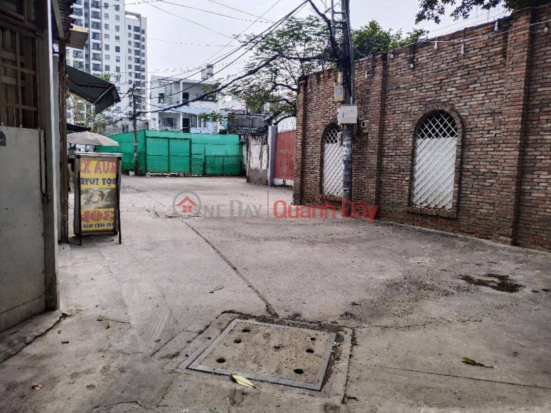 Old house for sale, convenient for new construction - Nguyen Van Luong - Ward 12, District 6 - Trucks can enter the house - 61m2 - Over 4 billion Sales Listings