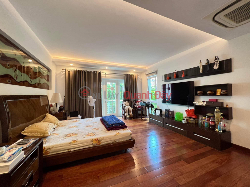 đ 190 Million Luxury Living, Peach Garden, Tay Ho, 380m2, Green view, Italian imported furniture.