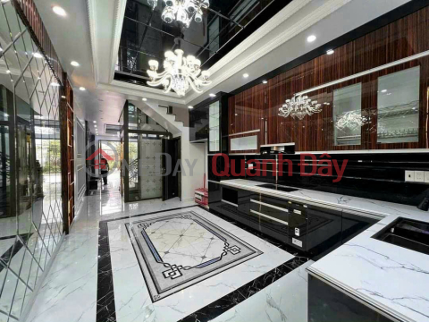 House for sale with 5 floors Independent super vip With elevator line 2 Le Hong Phong _0